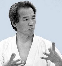 Tsutomu Ohshima